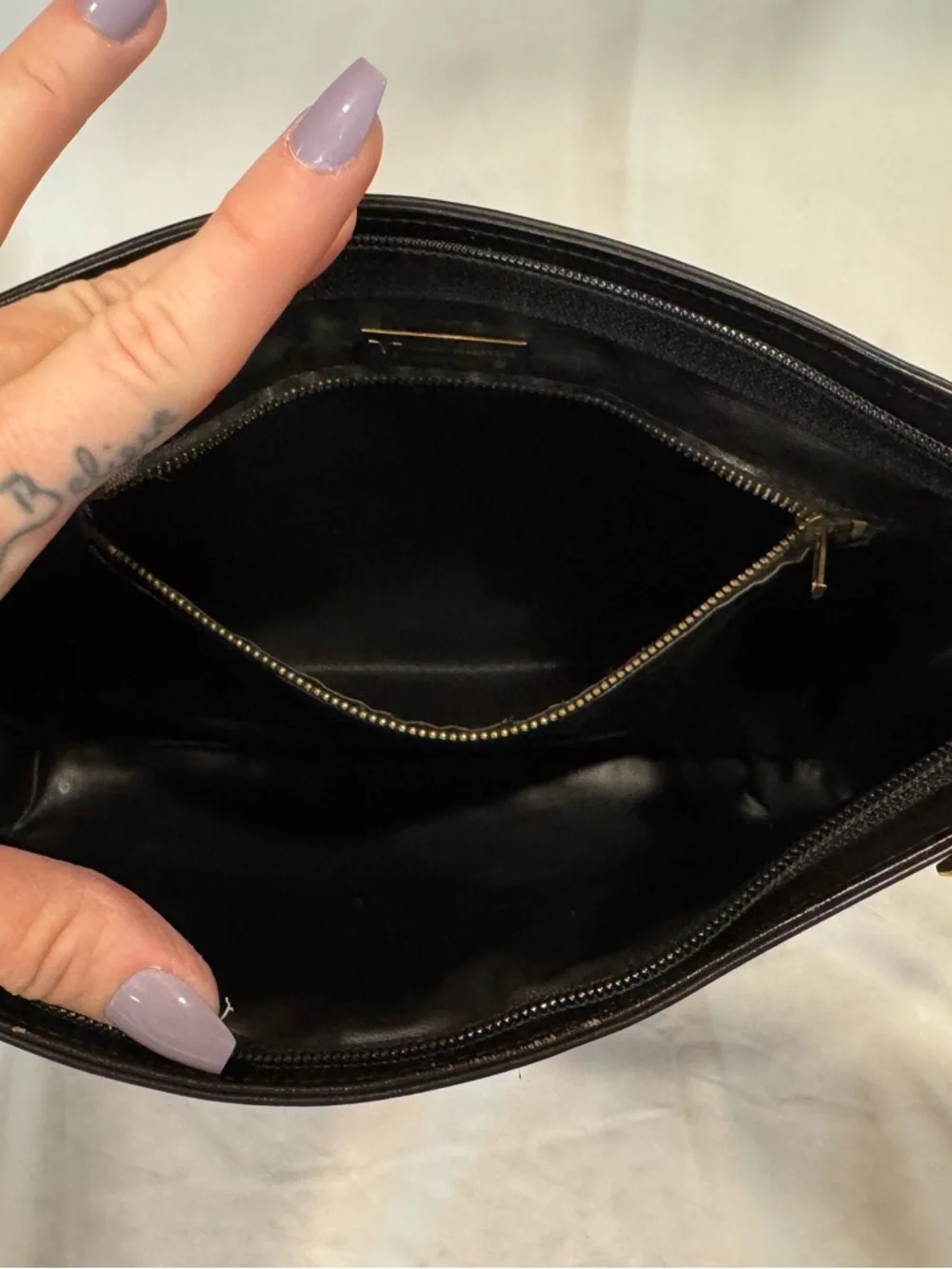 Authentic Vintage Valentino Black Leather Toiletry Bag with Gold V Accent - Picture 11 of 15